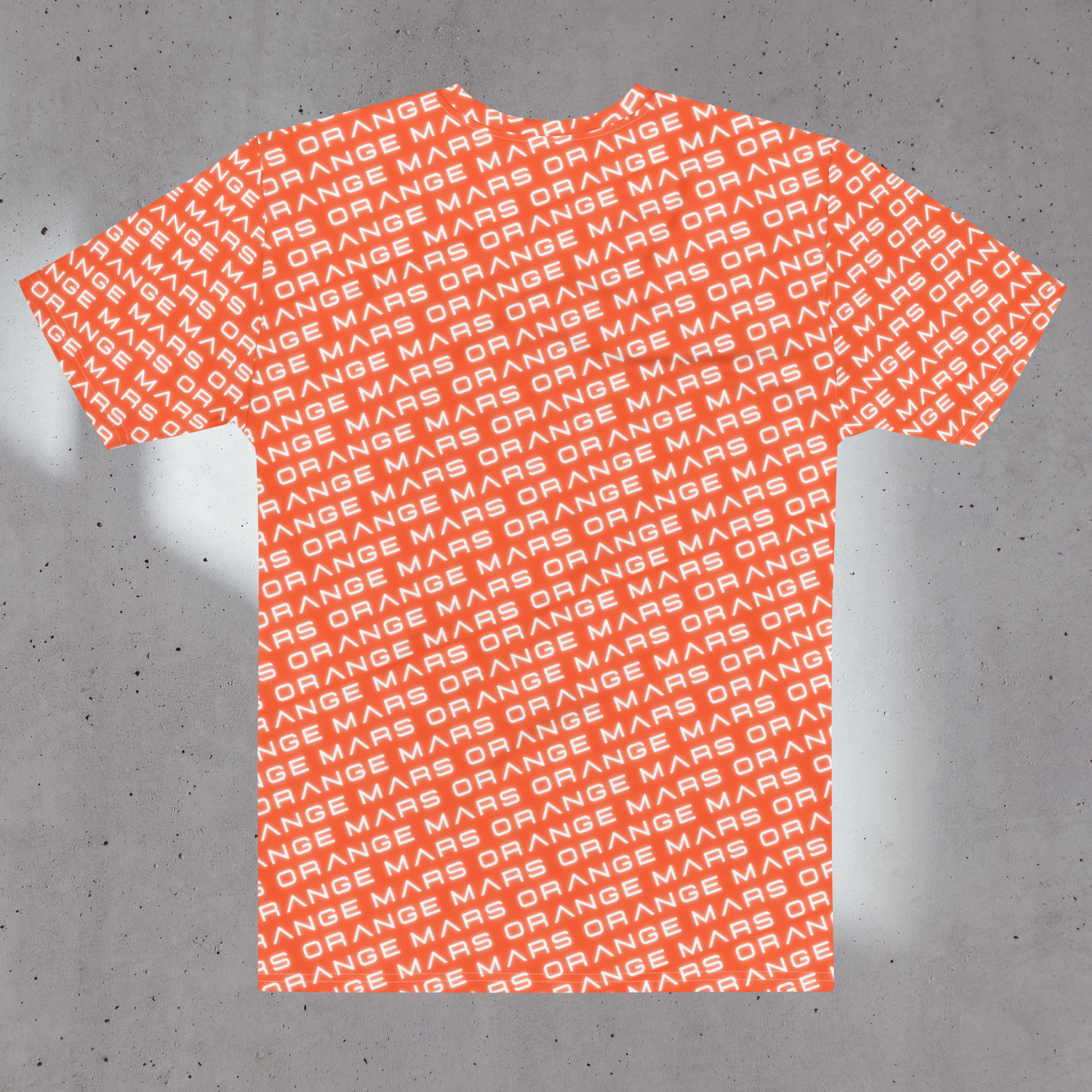 Le modèle "ALL OVER MARS TEE" est LE tee-shirt 100% orange vision : t shirt orange fluo pour le sport il apporte dynamisme, énergie, et style en toute circonstance à votre tenue. La matière a été choisie pour être souple, douce, et confortable, avec un "toucher" coton qui ne ternit pas au lavage. Ce modèle existe en noir, blanc et orange. Crédits Photographie ©Astrid Manoukian / ORANGE MARS OFFICIAL - SHOP ONLINE